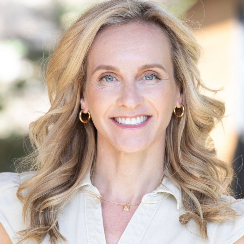 Amy Elizabeth - Strategic Business Consultant